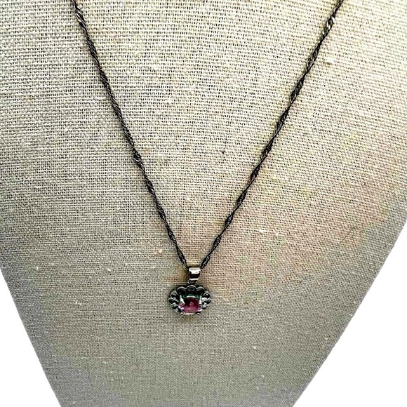 Vintage Sterling Silver Necklace With Faceted Pink Rhinestone Flower Pendant. - Picture 3 of 10